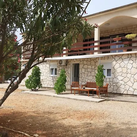 Vjera Apartment