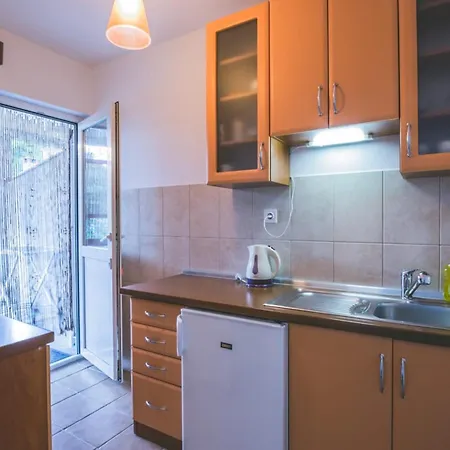 Vjera Apartment *
